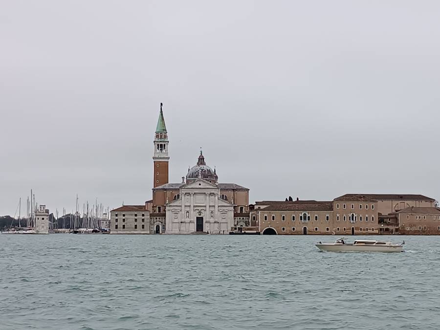 f39d5b911bf10b4f.jpg f39d5b911bf10b4f.jpg