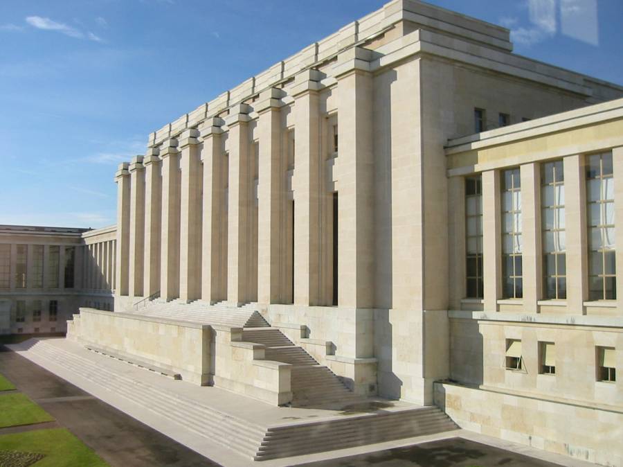 un_building_genevra.jpg un_building_genevra.jpg